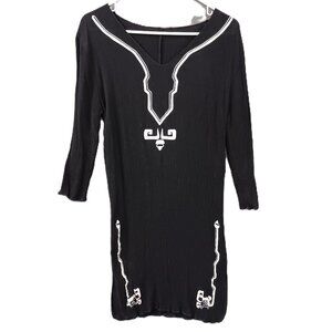 Woman's Dress Size XS, Black with white design, Pullover, Lightweight